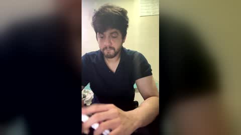 airahdhawan2 online show from April 4, 11:02 pm