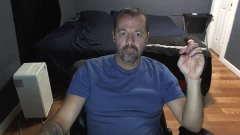 Snapshot of airbornelunsford39 chatting on December 6, 11:36 pm Daddy online show from December 6, 11:36 pm