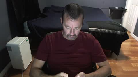 Snapshot of airbornelunsford39 chatting on December 9, 11:20 pm Daddy online show from December 9, 11:20 pm