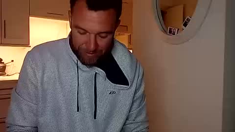 Mikea online show from January 11, 2:04 pm