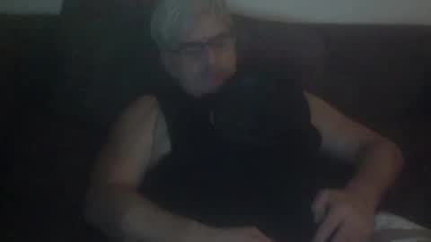 ajames6961 online show from April 30, 1:40 pm
