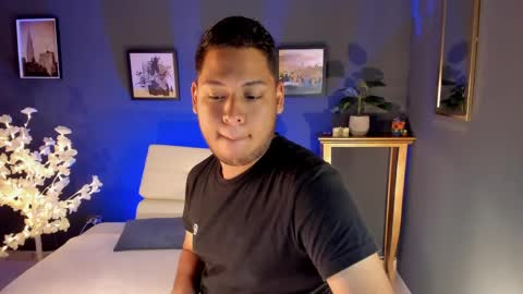 Akoon online show from April 4, 1:19 pm