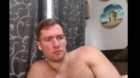 Snapshot of al3xzanderth3gr3at chatting on December 6, 8:26 am Alex online show from December 6, 8:26 am