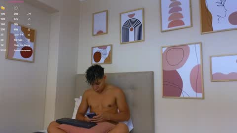 Snapshot of al_miko chatting on January 15, 10:13 pm Al Fox Miko Fortuni online show from January 15, 10:13 pm