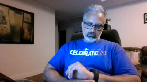aladdin31673 online show from June 26, 2:04 am