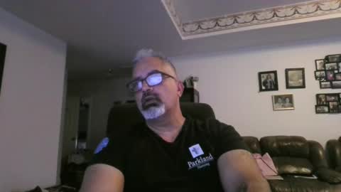 aladdin31673 online show from May 15, 11:24 pm