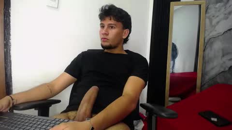 alan__smith online show from February 5, 8:16 pm