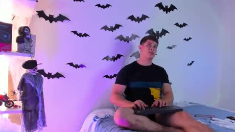 Alan Hadid online show from October 26, 11:40 pm