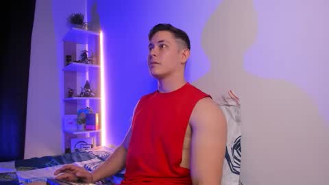 Alan Hadid online show from December 3, 8:37 pm