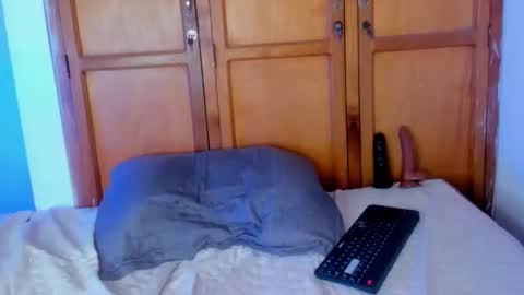 alan newton1 online show from May 19, 8:48 pm