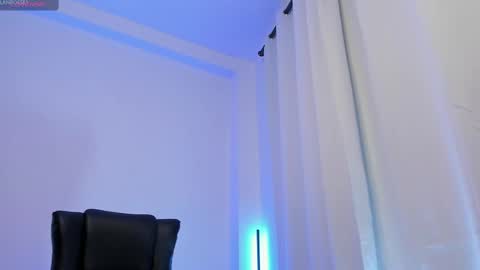 Snapshot of alan_rosee chatting on September 18, 5:04 pm Alan online show from September 18, 5:04 pm
