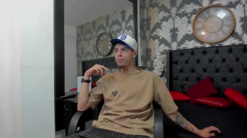 alan_smithy online show from September 17, 9:16 pm