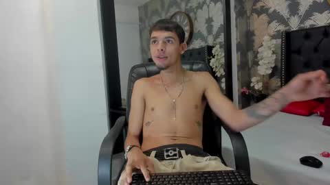 alan_smithy online show from September 18, 9:28 pm