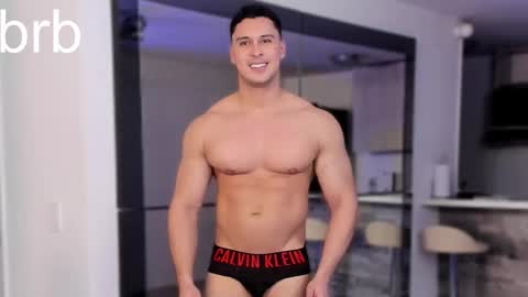 Snapshot of alan_vidal chatting on September 14, 12:45 am Alan Vidal online show from September 14, 12:45 am
