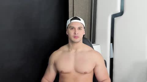 Snapshot of alan_vidal chatting on March 7, 10:43 pm Alan Vidal online show from March 7, 10:43 pm