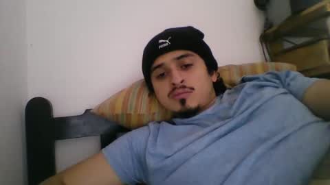 alanargenttt25 online show from May 31, 12:48 pm