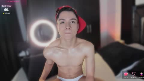 alanblack1 online show from March 17, 1:13 pm