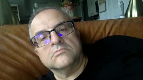 Snapshot of alankrieski1174 chatting on October 13, 11:49 am alankrieski1174 online show from October 13, 11:49 am