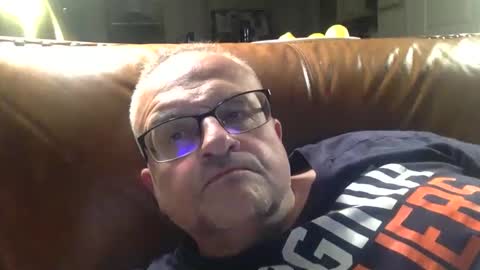 Snapshot of alankrieski1174 chatting on October 22, 5:11 am alankrieski1174 online show from October 22, 5:11 am