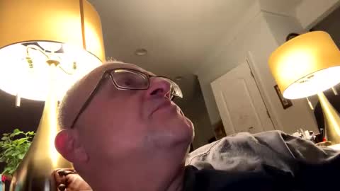 Snapshot of alankrieski1174 chatting on October 24, 2:46 am alankrieski1174 online show from October 24, 2:46 am