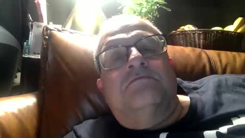 alankrieski1174 online show from November 4, 3:07 am