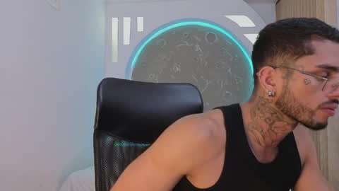 alan online show from April 23, 12:29 pm