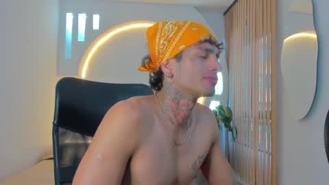 Snapshot of alanrodgers2_0 chatting on December 20, 12:38 pm alan online show from December 20, 12:38 pm