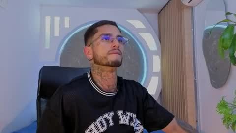 alan online show from April 25, 11:35 am