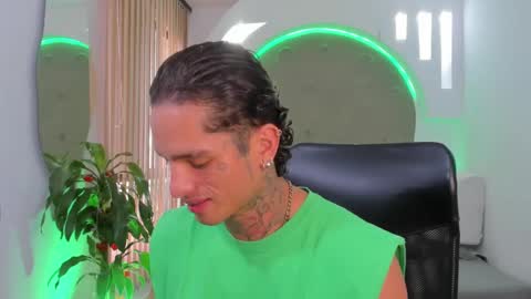 Snapshot of alanrodgers2_0 chatting on February 26, 1:08 pm alan online show from February 26, 1:08 pm