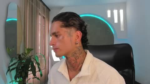 Snapshot of alanrodgers2_0 chatting on February 11, 1:09 pm alan online show from February 11, 1:09 pm
