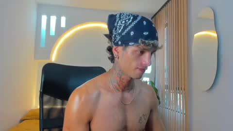Snapshot of alanrodgers2_0 chatting on December 11, 12:38 pm alan online show from December 11, 12:38 pm