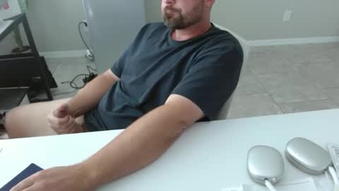 John online show from April 22, 9:30 pm