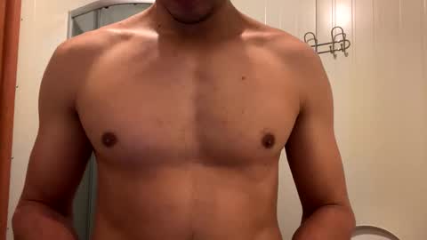 Snapshot of albe971088 chatting on January 30, 5:06 pm camiik online show from January 30, 5:06 pm