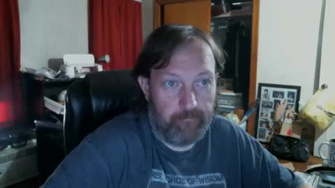 Snapshot of alberik2316 chatting on October 26, 2:19 pm Alberik online show from October 26, 2:19 pm