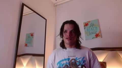 Snapshot of albertbernal69 chatting on October 14, 3:57 am Albert online show from October 14, 3:57 am