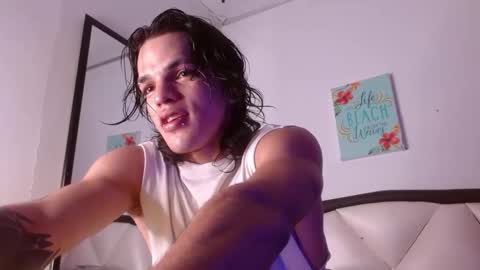 Snapshot of albertbernal69 chatting on October 11, 2:04 am Albert online show from October 11, 2:04 am