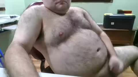 Snapshot of albertle345 chatting on October 17, 2:32 pm albertle345 online show from October 17, 2:32 pm