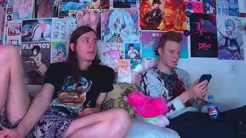 Albert You can ------------ support me at  online show from January 31, 8:18 pm