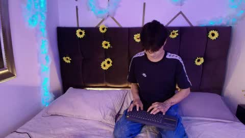 ale_aurarashi online show from May 13, 10:34 am
