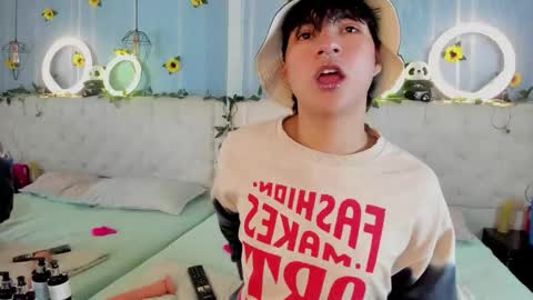 ale_aurarashi online show from November 19, 4:01 am