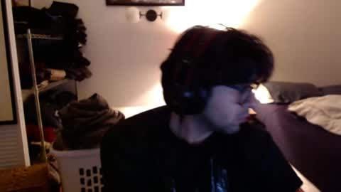 alec633 online show from March 1, 6:13 am