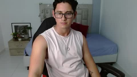 alec_fox7 online show from February 2, 5:17 am