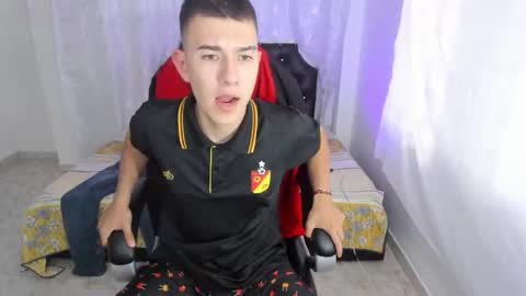 Aleck Boy online show from February 4, 7:31 pm