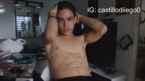 Alec online show from December 9, 6:52 pm