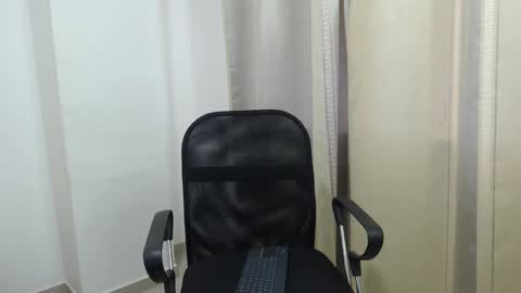 aleex_miller online show from January 11, 8:34 pm