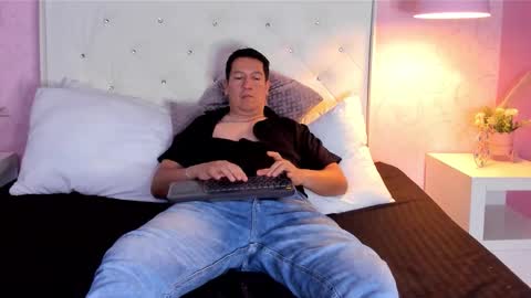 Alex Brown online show from February 11, 1:21 am