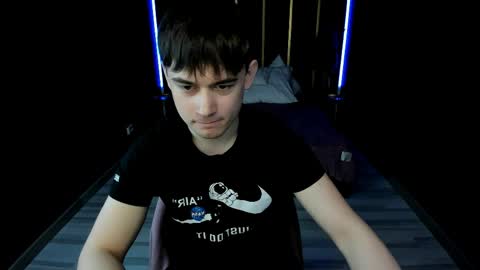 Alejandro online show from April 5, 1:03 am