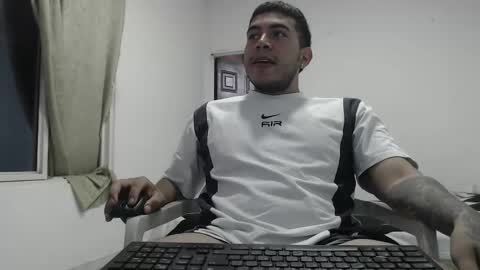 Snapshot of alejandrocock23 chatting on March 7, 12:12 pm alejandrocock online show from March 7, 12:12 pm