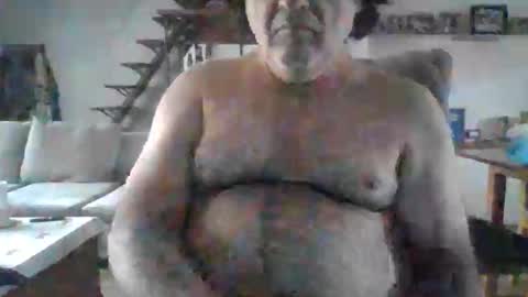 alejito16 online show from April 28, 1:05 pm