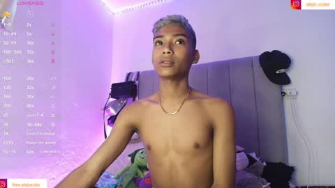 Snapshot of alejo_cute chatting on December 23, 5:43 pm alejo_cute online show from December 23, 5:43 pm